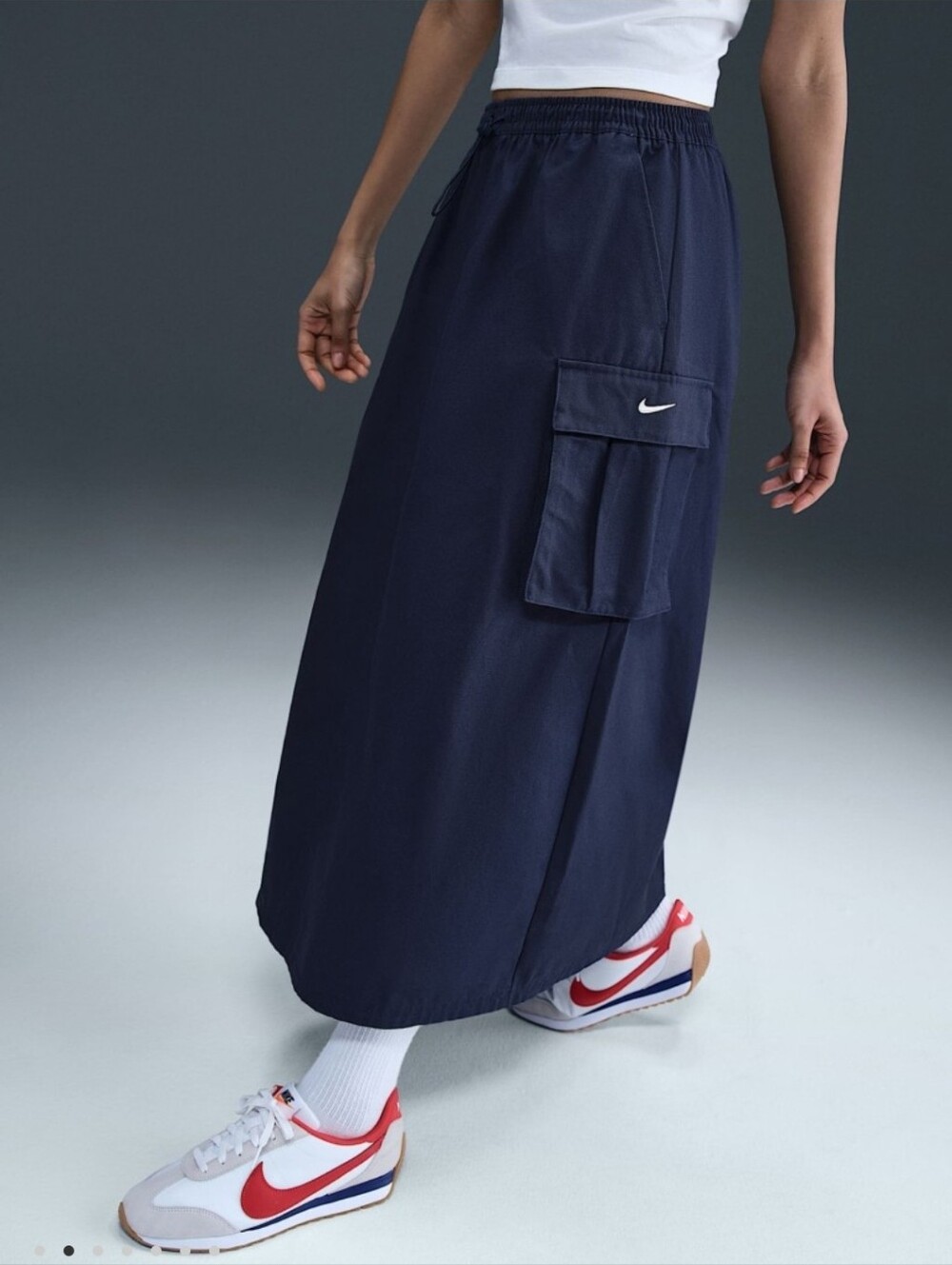 NWOT Nike Women's Navy Cargo Maxi Loose Fit Navy Skirt with Side Pocket Small